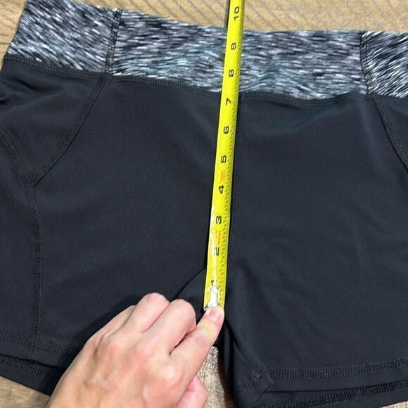 (3/$15) Joe Fresh fitted workout biker shorts size medium - Picture 11 of 13